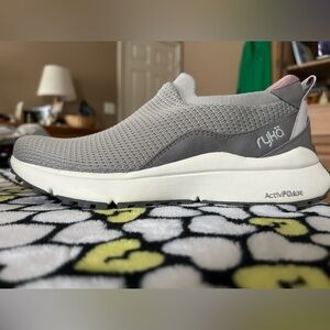 Ryka Women's Light Gray and Pink Sneakers